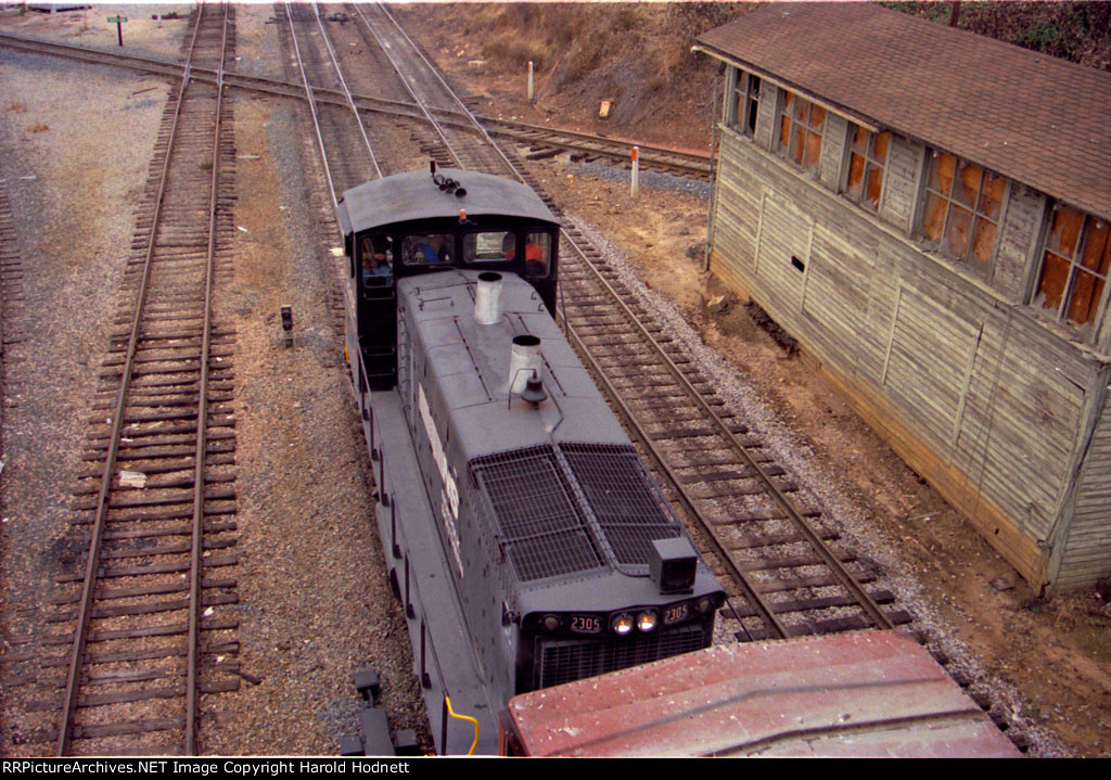 NS 2305 shoves cars past Boylan Tower